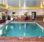 Holiday Inn Express & Suites Sikeston Southwest by IHG hotel detail image 7