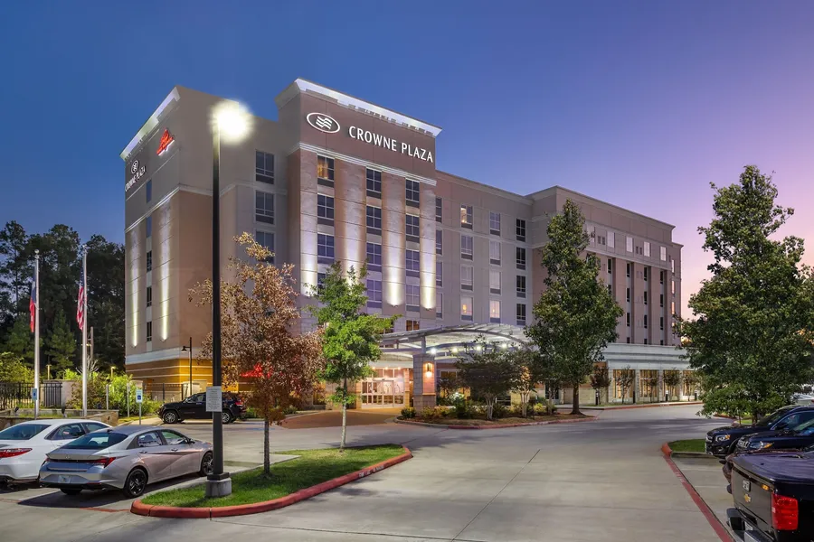 Crowne Plaza SHENANDOAH - WOODLANDS AREA by IHG hotel detail image 2