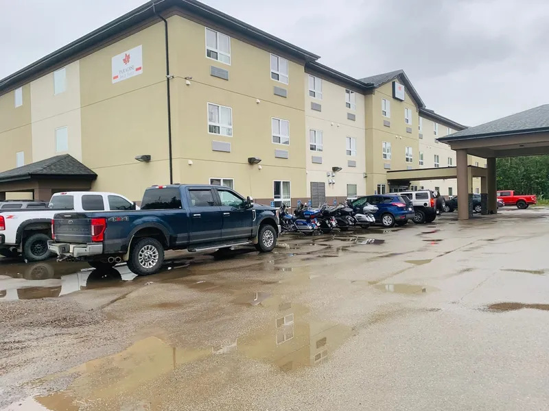 Paradise Inn and Suites - Redwater hotel detail image 2