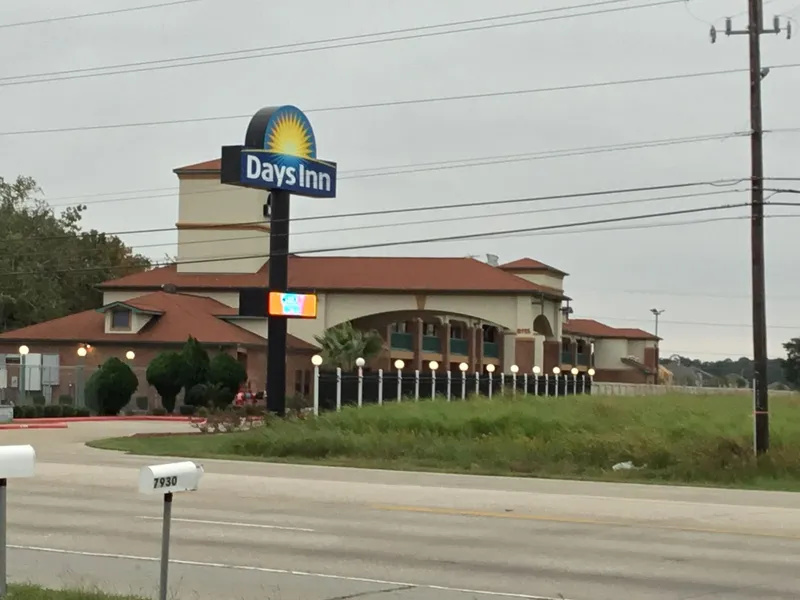 Days Inn by Wyndham Baytown East hotel detail image 2