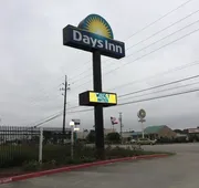 Days Inn by Wyndham Baytown East hotel detail image 3