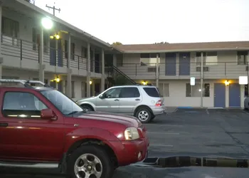 Wasco Inn Motel hotel thumbnail 2