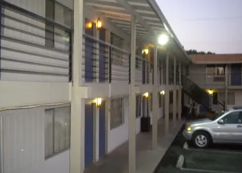 Wasco Inn Motel hotel thumbnail 6