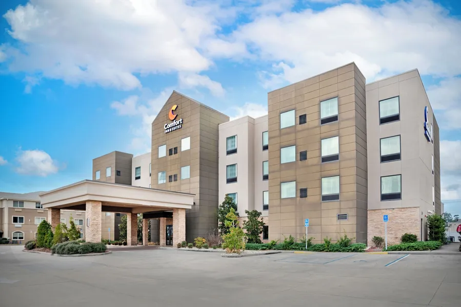 Comfort Inn & Suites Slidell - New Orleans Area hotel detail image 2