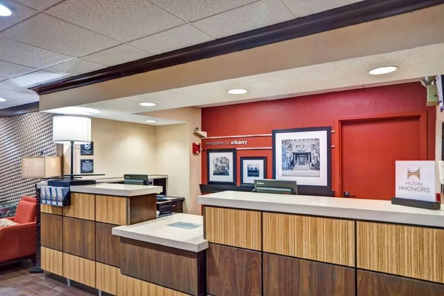 Hampton Inn Albany-Wolf Road (Airport) hotel detail image 2