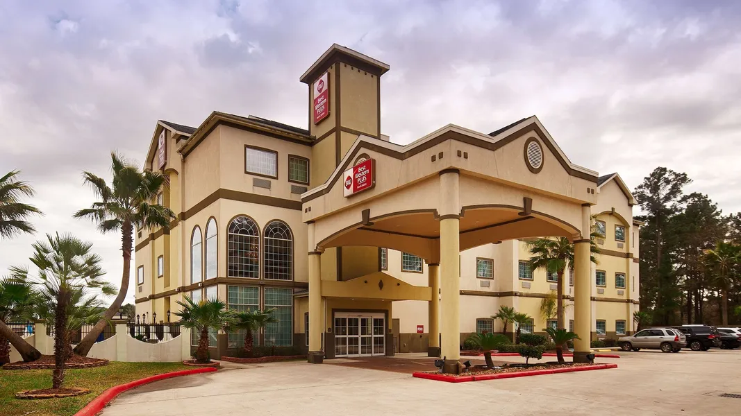 Best Western Plus New Caney Inn & Suites hotel detail image 2