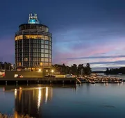 Clarion Lakeside Inn & Conference Centre hotel detail image 3