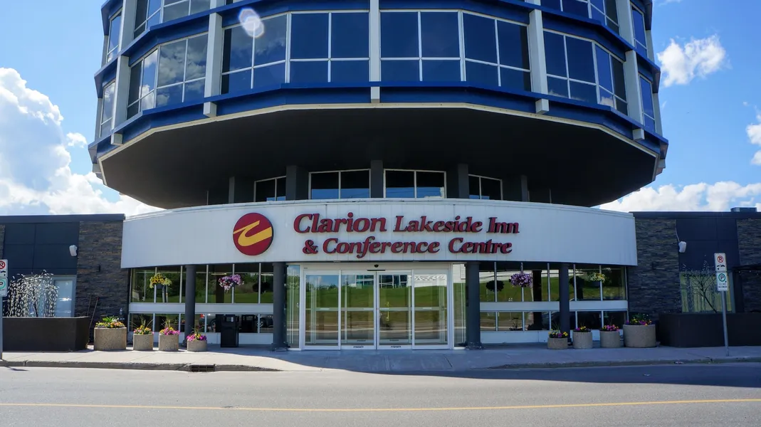 Clarion Lakeside Inn & Conference Centre hotel detail image 6