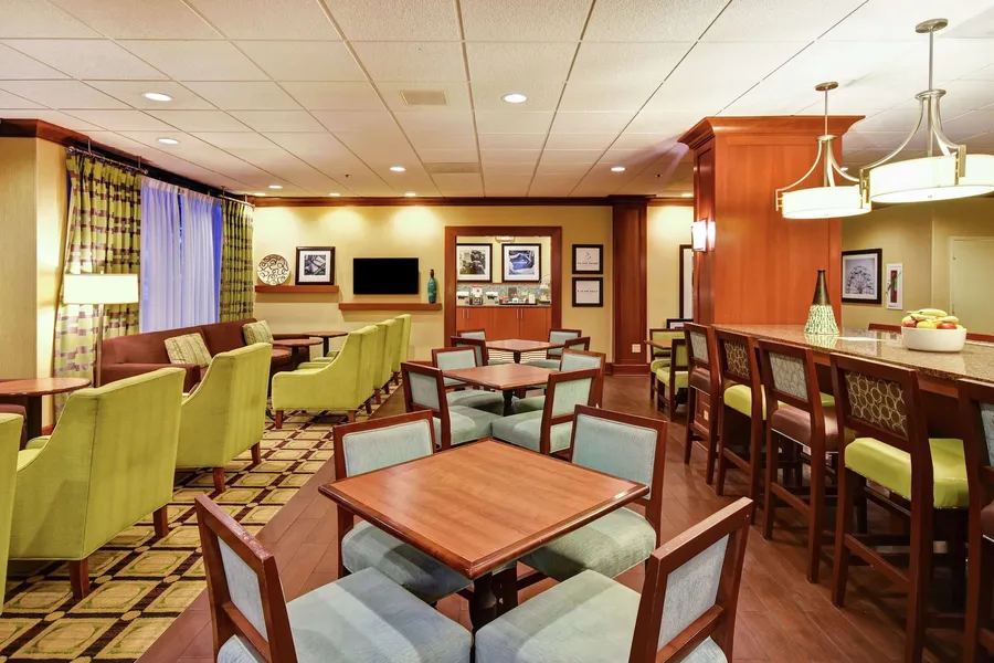 Hampton Inn Chicago - Gurnee hotel detail image 2