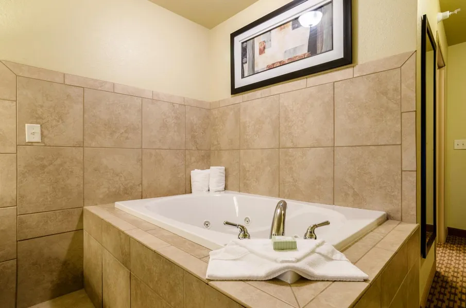 Cobblestone Inn & Suites - Cambridge hotel detail image 2