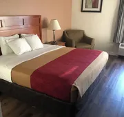 The Best Inn & Suites hotel detail image 4
