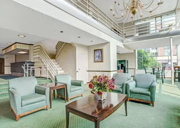 Days Inn by Wyndham Arlington/Washington DC hotel thumbnail 4
