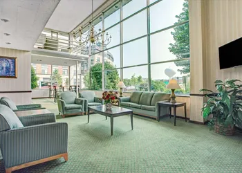 Days Inn by Wyndham Arlington/Washington DC hotel thumbnail 5