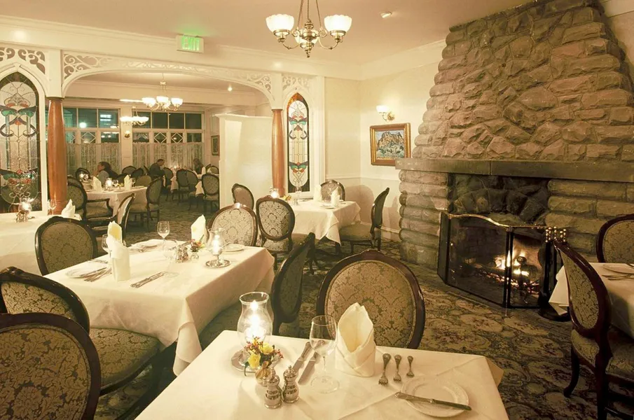 Cliff House at Pikes Peak hotel detail image 6