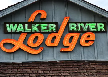 Walker River Lodge hotel thumbnail 2