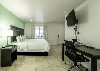 Everglades City Motel hotel thumbnail 8