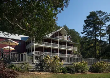 Glen-Ella Springs Hotel & Restaurant hotel thumbnail 6