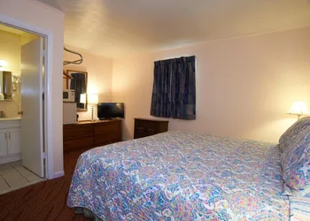 Clinton Motel hotel thumbnail 4