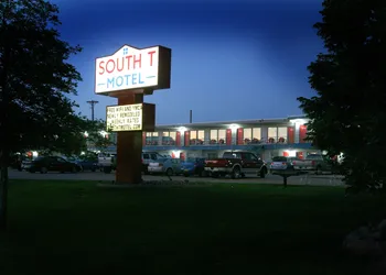South T Motel hotel thumbnail 2