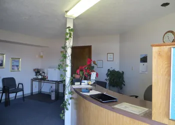 Adair Budget Inn hotel thumbnail 5