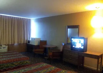 Indian Head Motel hotel thumbnail 6