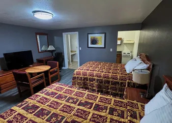 Country Inn Motel hotel thumbnail 8