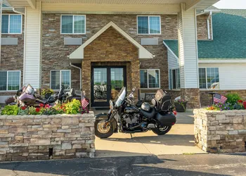Savanna Inn & Suites hotel thumbnail 4