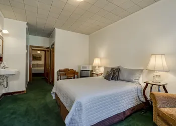 Ryan Hotel hotel thumbnail 5