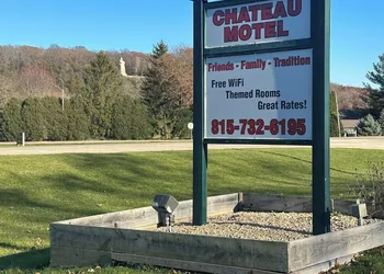 Chateau Lodge hotel thumbnail 6