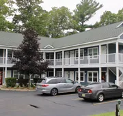 Empire Lakeshore Inn hotel detail image 3