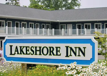 Empire Lakeshore Inn hotel thumbnail 6