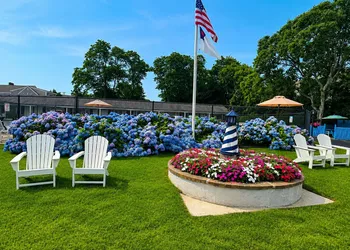 A Beach Breeze Inn hotel thumbnail 2