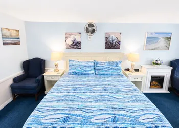 A Beach Breeze Inn hotel thumbnail 4