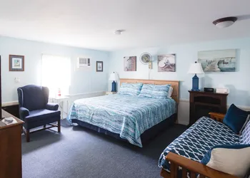A Beach Breeze Inn hotel thumbnail 7