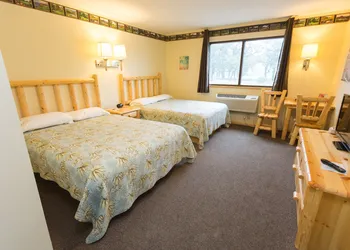 Riverside Inn hotel thumbnail 7