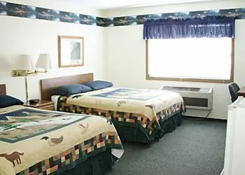 Riverside Inn hotel thumbnail 8