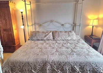 Afton House Inn hotel thumbnail 8