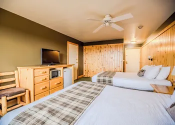 Superior Shores hotel thumbnail 6