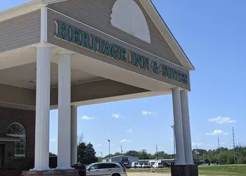 Heritage Inn & Suites hotel thumbnail 4