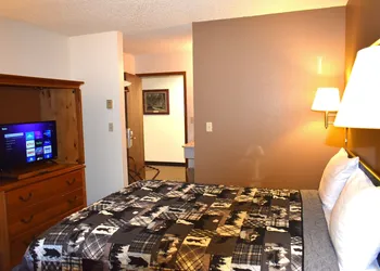Country Inn hotel thumbnail 8