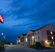 Red Roof Inn & Suites Dickinson hotel detail image 3