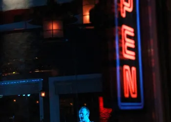 Lake Front Hotel hotel thumbnail 3