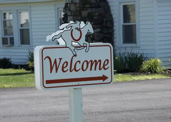 Sara Glen Motel hotel thumbnail 4