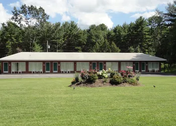 Sara Glen Motel hotel thumbnail 6