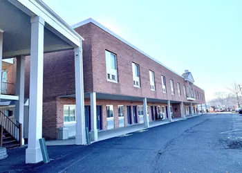 Tappan Zee Hotel hotel thumbnail 3