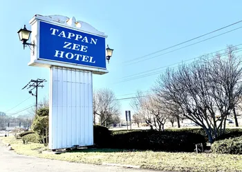 Tappan Zee Hotel hotel thumbnail 4