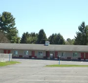 BLUE SKY INN Glens Falls-Saratoga-Lake George hotel detail image 3