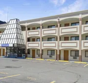 Travelodge by Wyndham Manhasset hotel detail image 5
