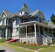 Antique Rose Inn Windham hotel detail image 5