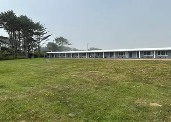 Tillicum Beach Motel (Deane's Oceanfront Lodge) hotel thumbnail 7